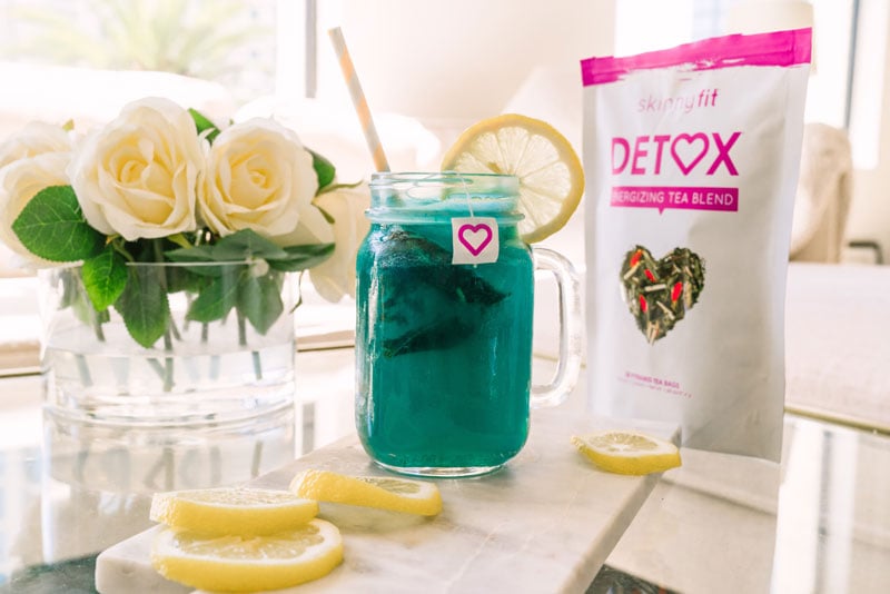 Detoxifying Spirulina Mermaid Lemonade Recipe