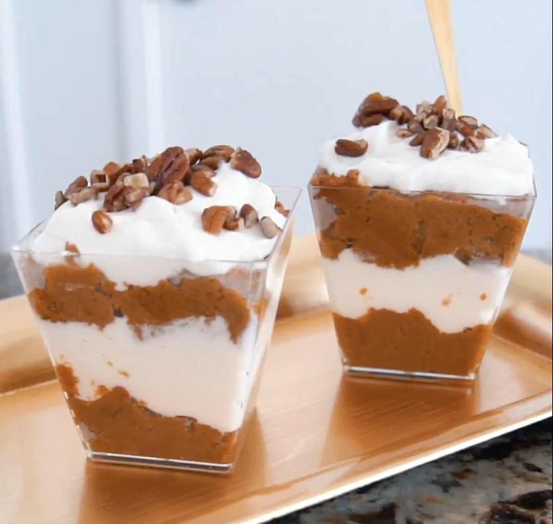 Light Pumpkin Pie Parfait Recipe (Under 200 Calories)