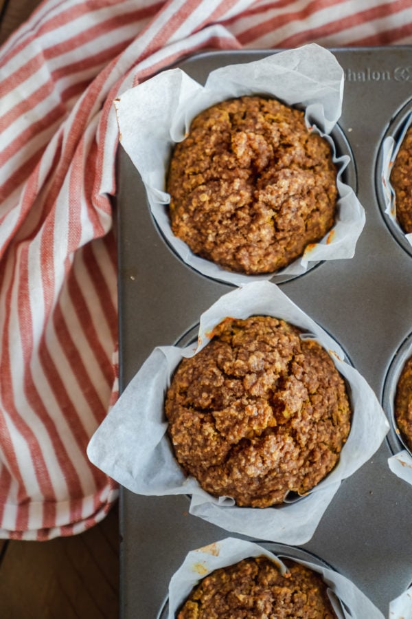 pumpkin oatmeal muffins