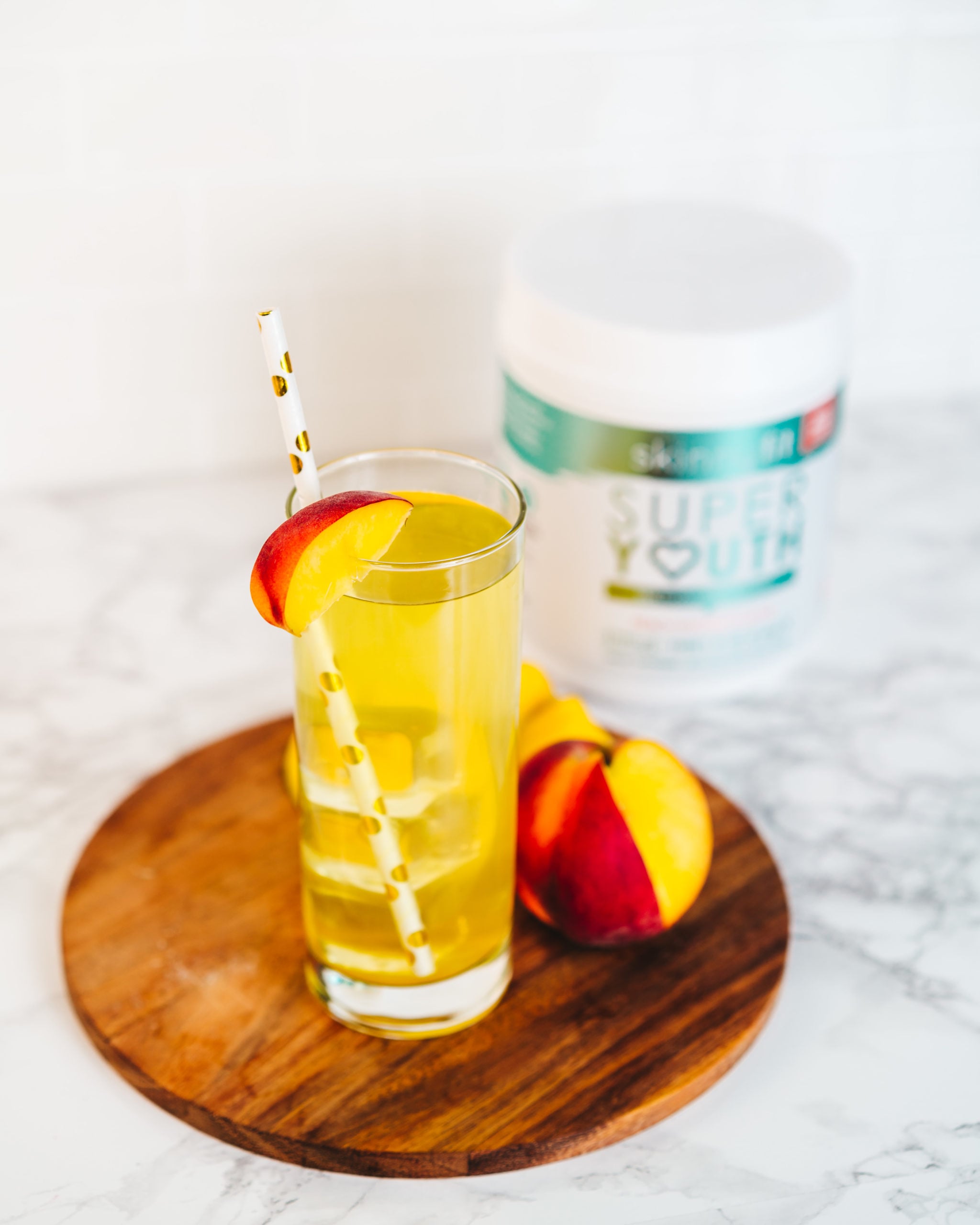 How To Make Your Own Flavored Collagen Water At Home (+Benefits!)