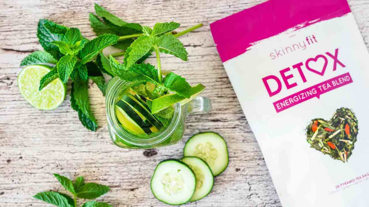 How To Make Detoxifying Cucumber Mint Spa Water