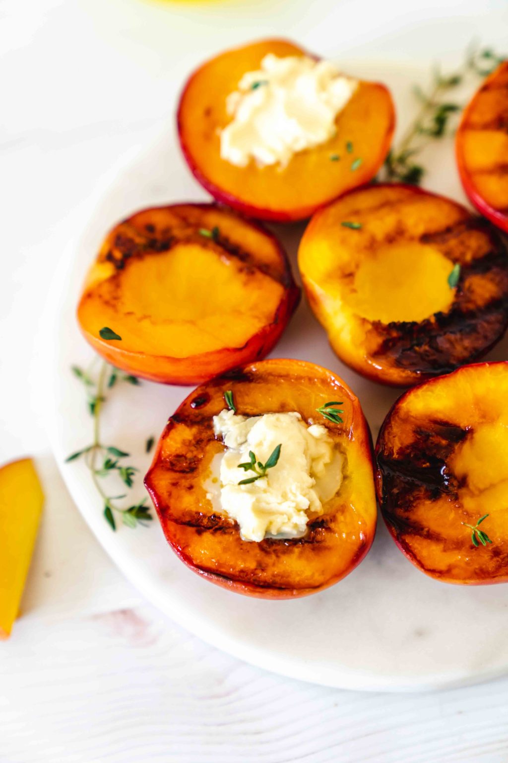 Juicy Grilled Peaches With Mascarpone & Honey Recipe