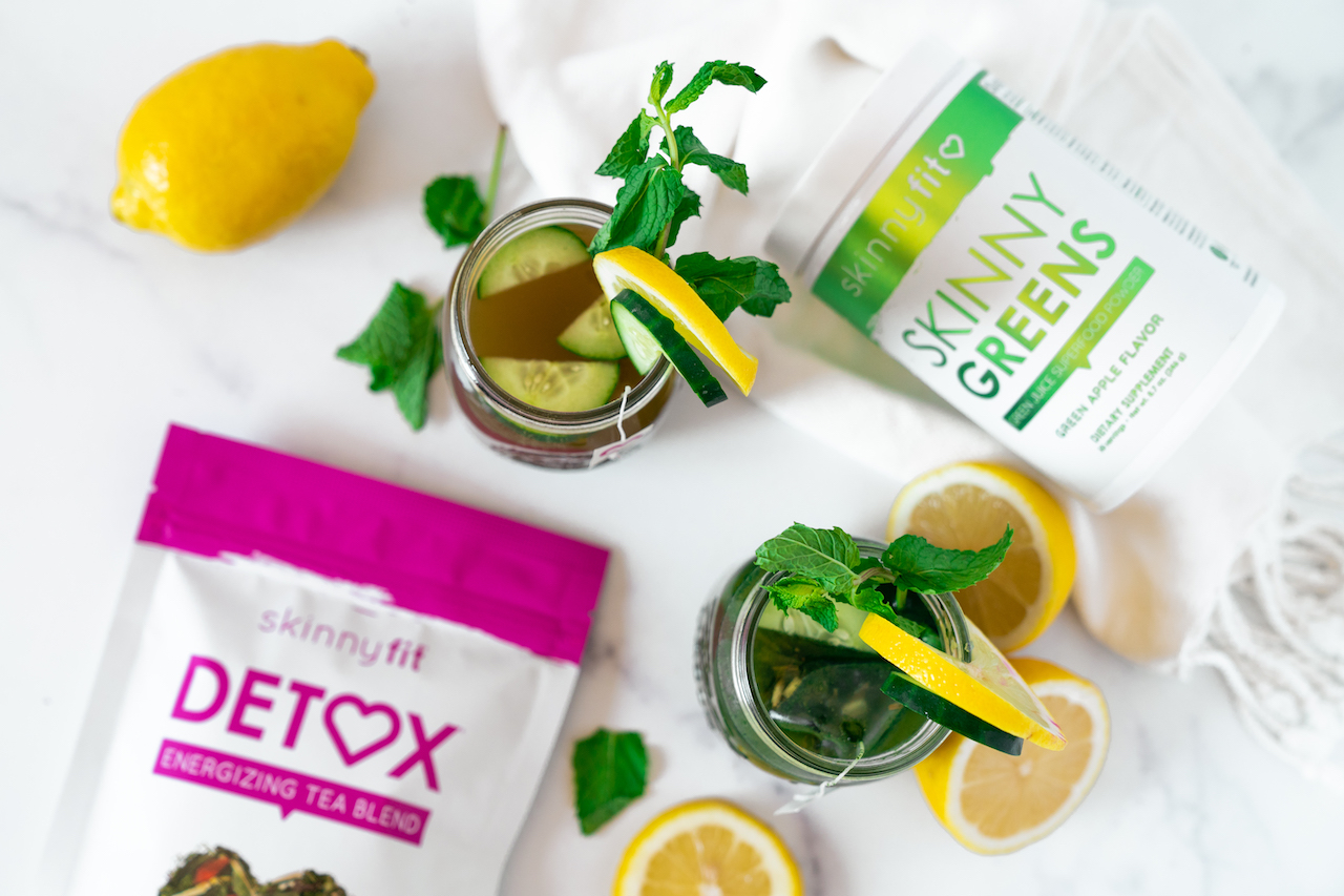 SkinnyFit Green Detox Drink With fresh garnishes, Skinny Greens & Detox