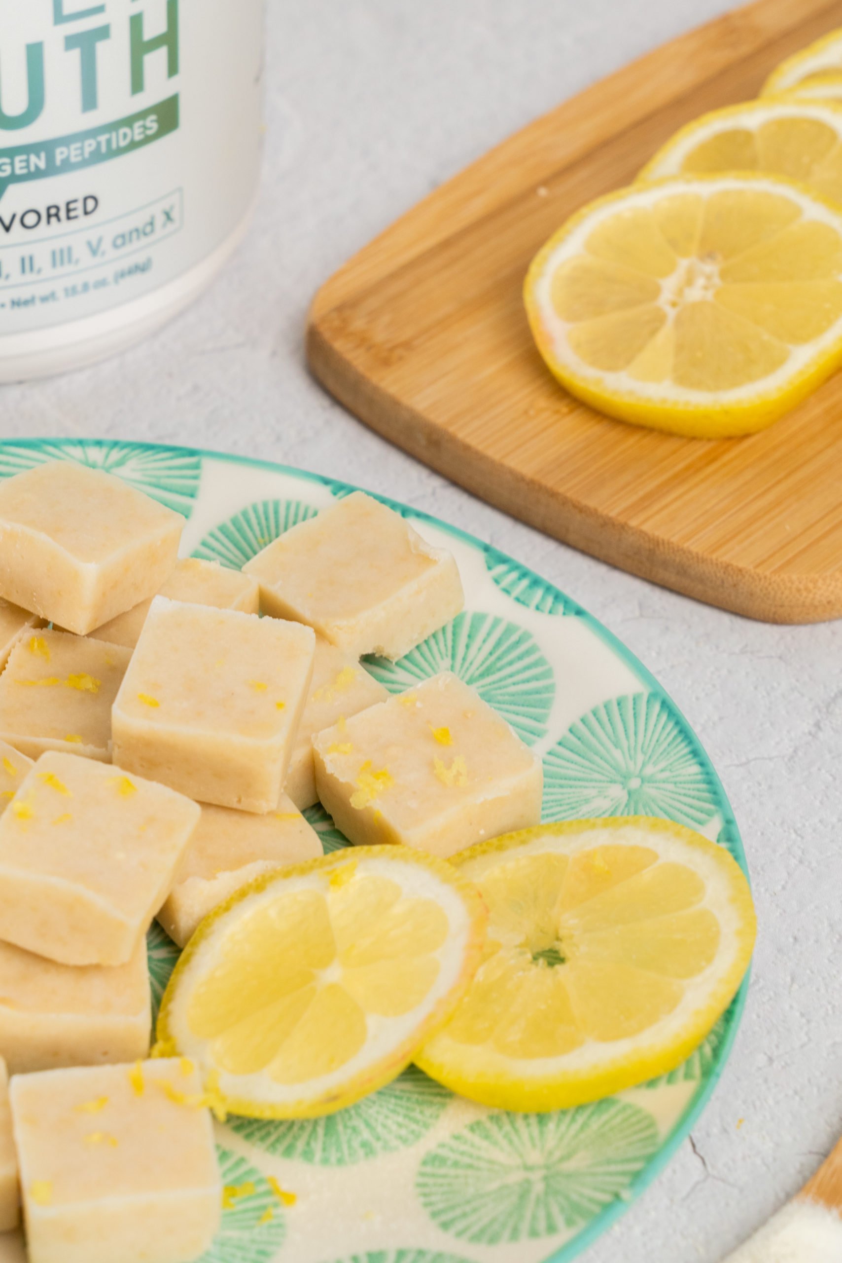 Lemon fat bombs