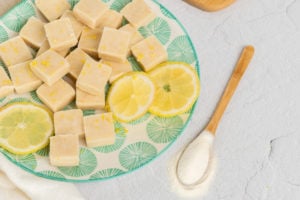 Lemon fat bombs