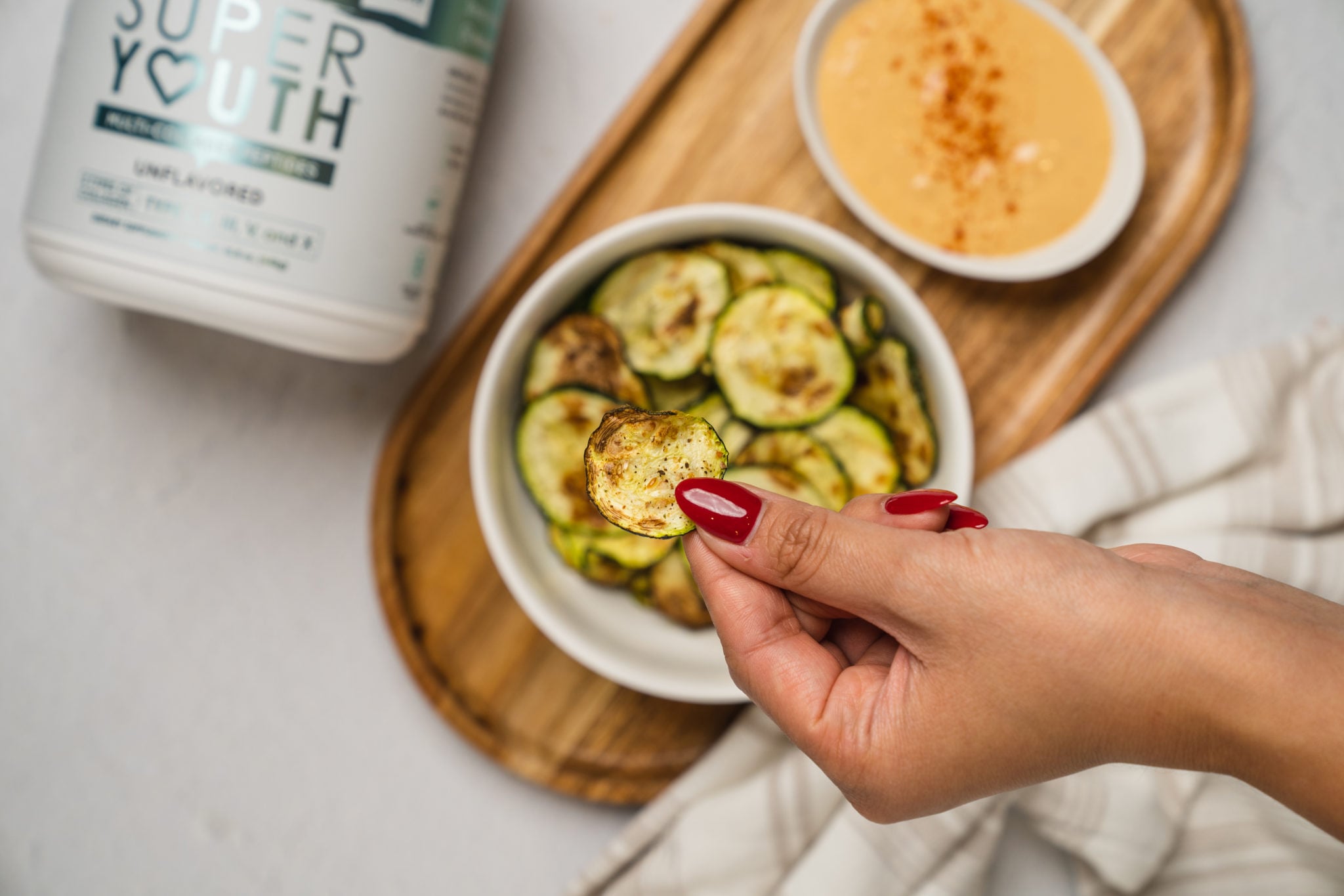Healthy Zucchini Chips & Dip