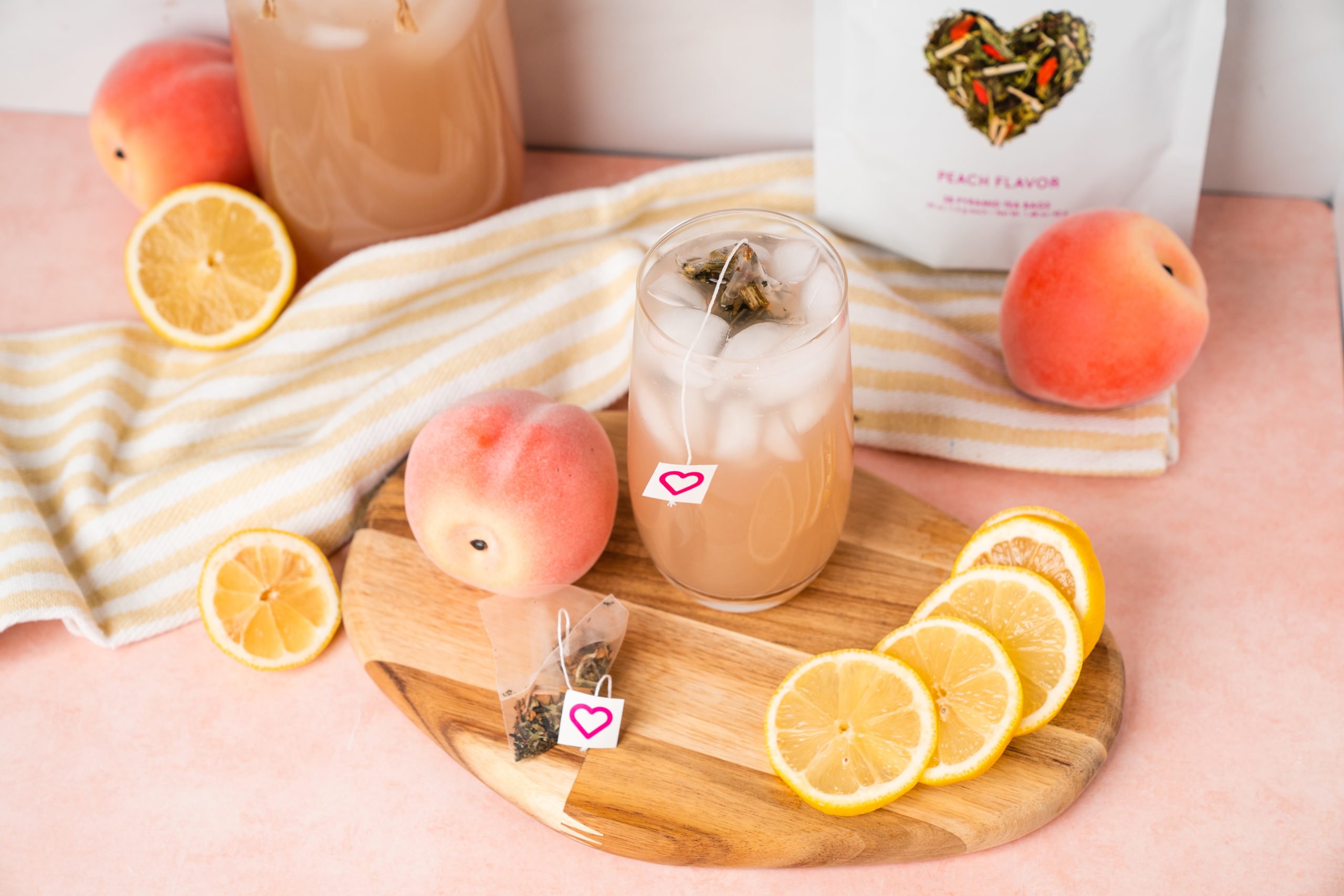 Iced Peach Green Tea Lemonade - The Healthful Ideas